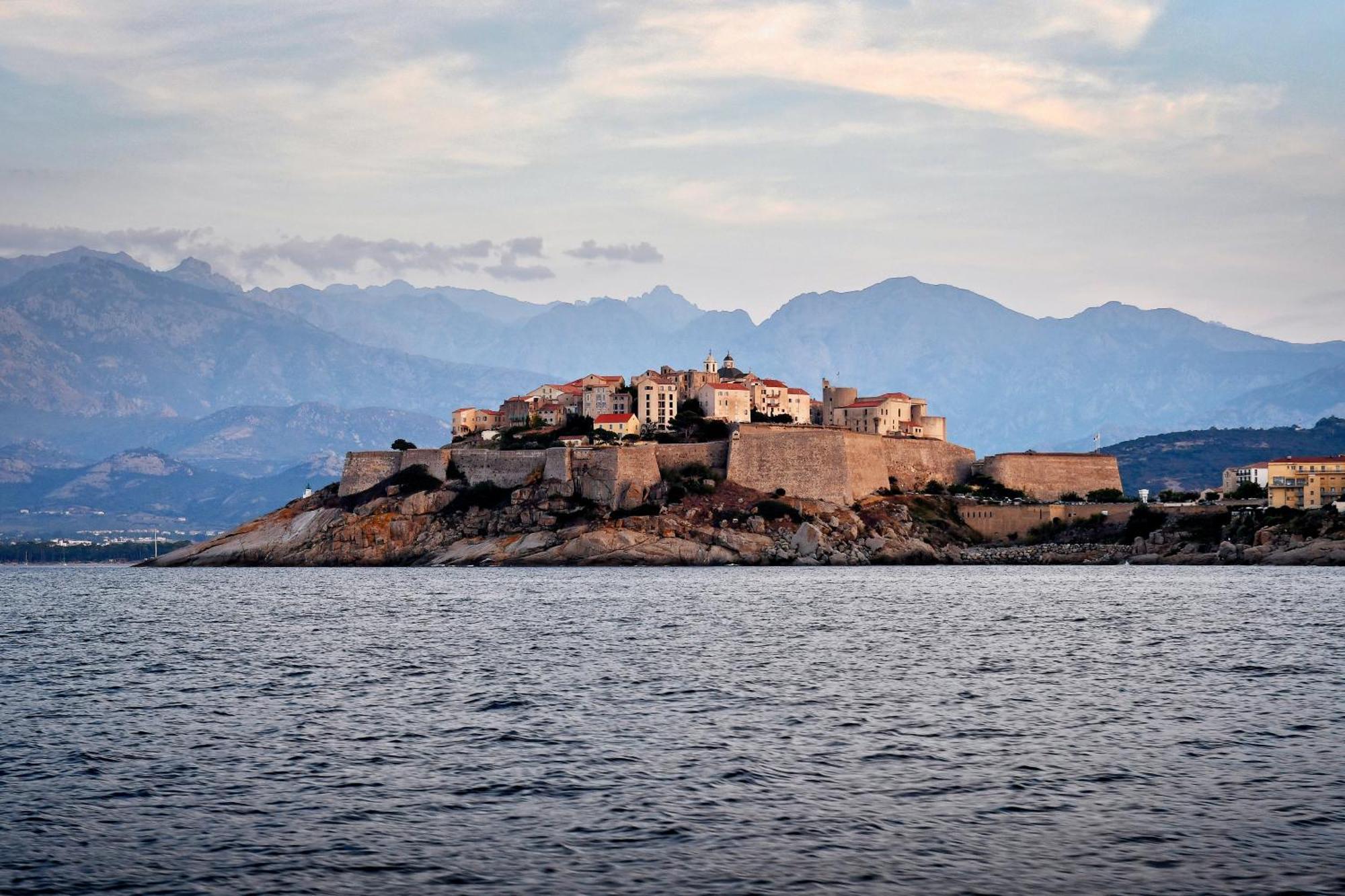 Residence Les Castors Calvi  Exterior photo